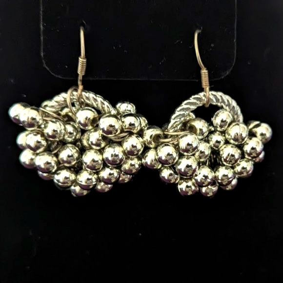Silver tone ball dangly earrings - Picture 1 of 4